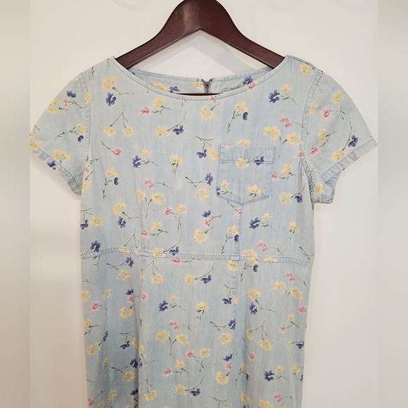 VTG | Village Sport Floral Short Sleeve Chambray Maxi Dress - Picture 2 of 4